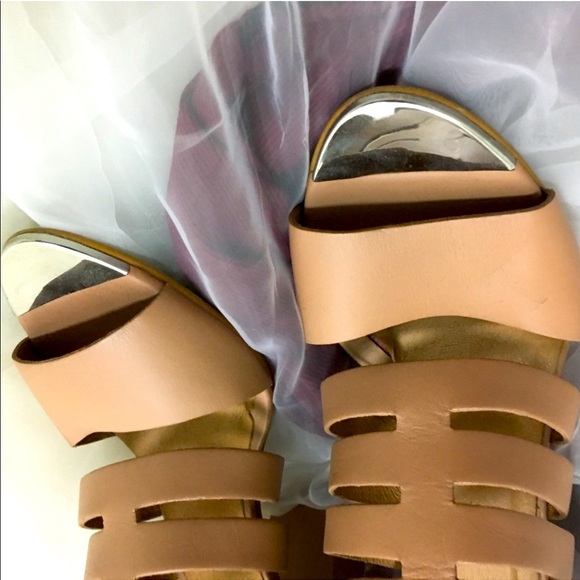 TOPSHOP METAL TIP STRAP HEELS - Picture 2 of 8